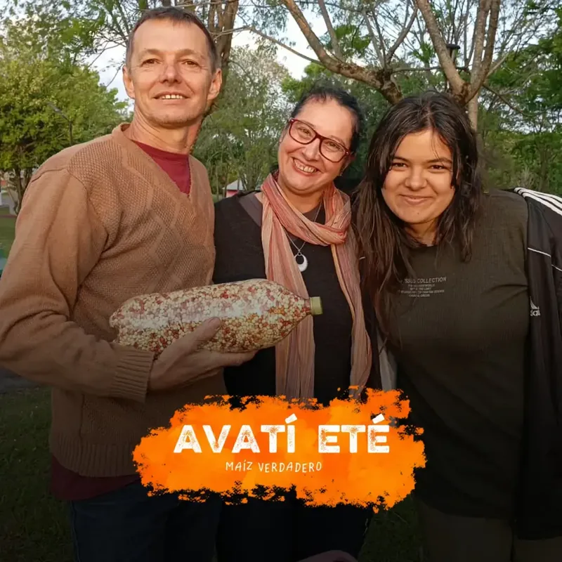 Encuentro del proyecto con una botella de semillas